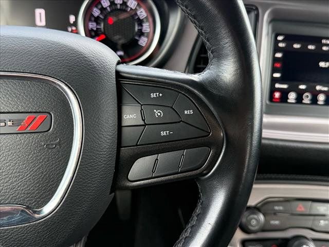 Used 2023 Dodge Challenger SXT RWD image 18