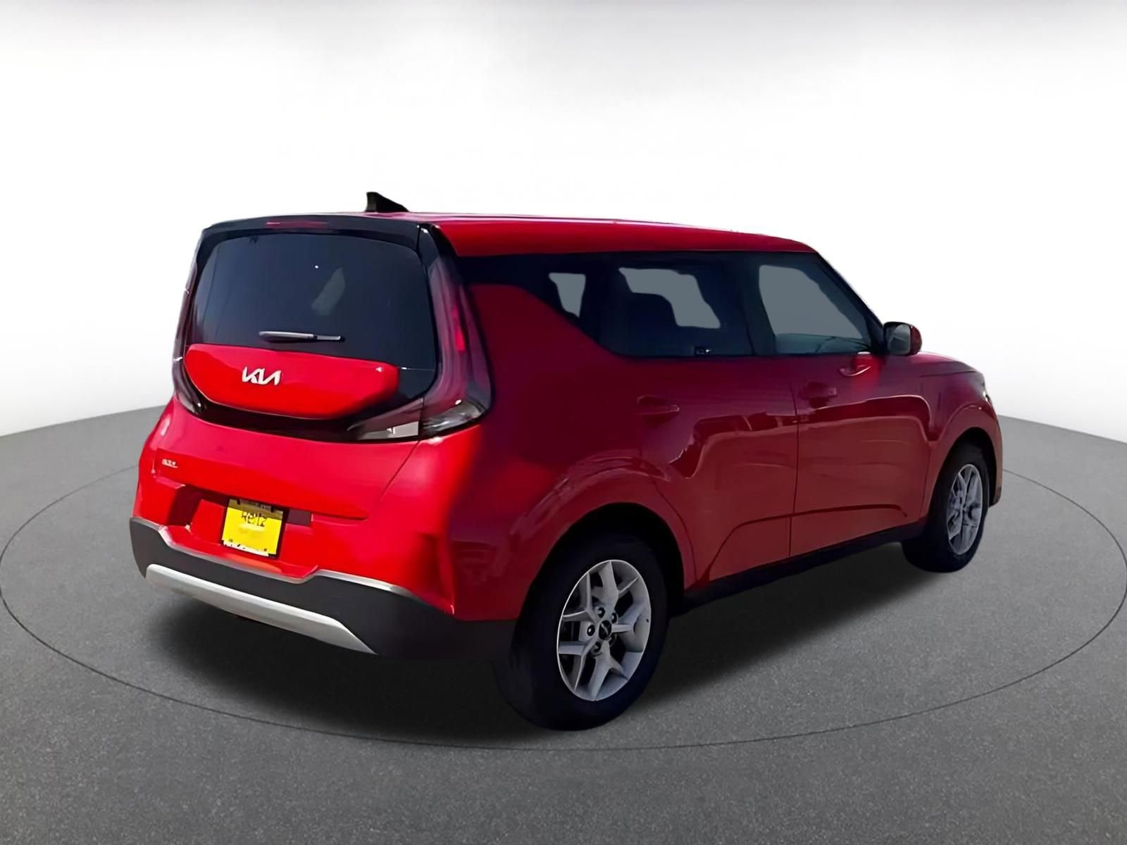Used 2025 Kia Soul LX w/ LX Technology Package image 12