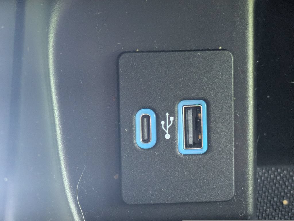 Used 2023 Ford F150 Lightning XLT AWD/4WD image 22