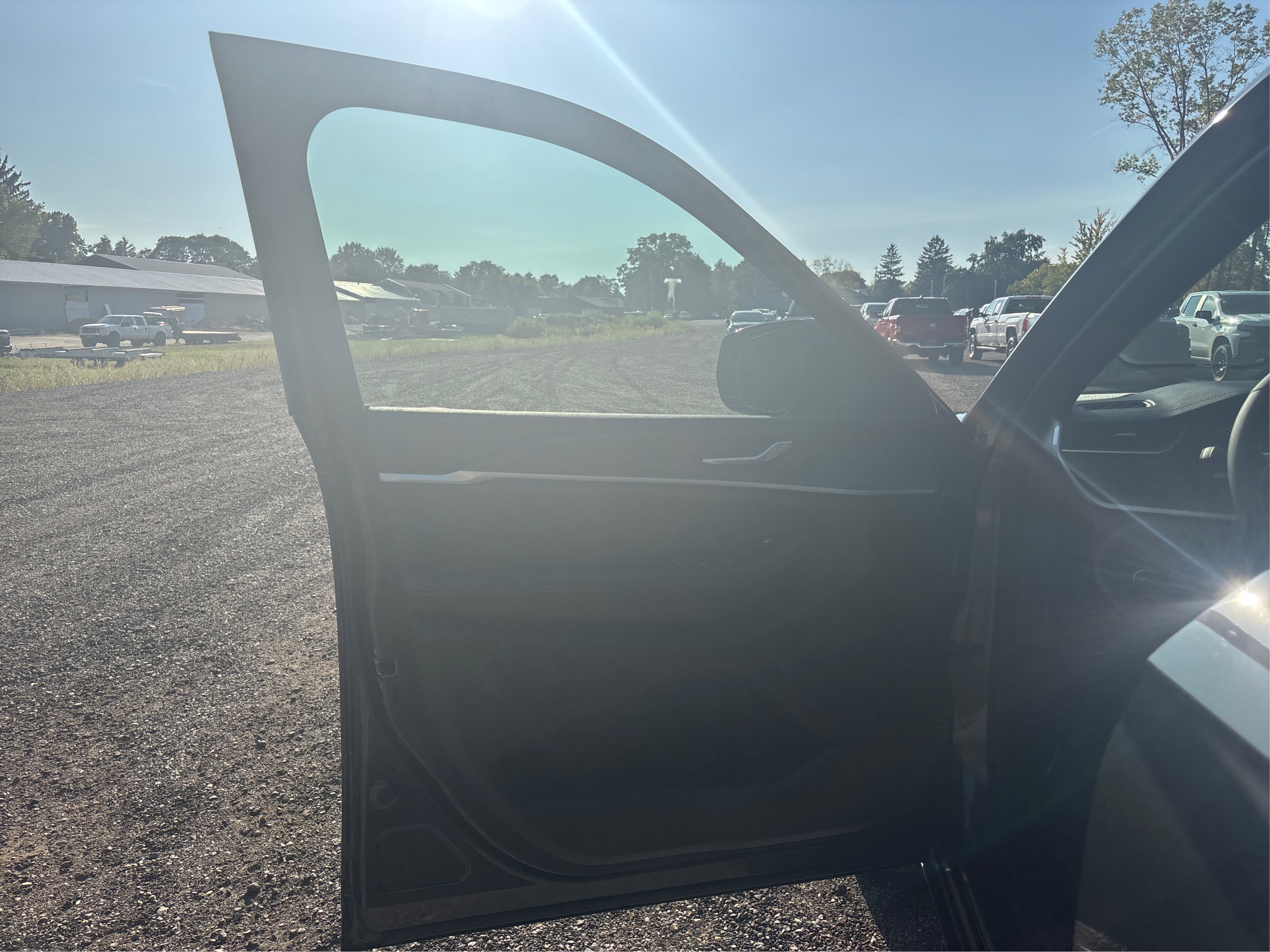 New 2025 Jeep Grand Cherokee Limited w/ Black Appearance Package image 23