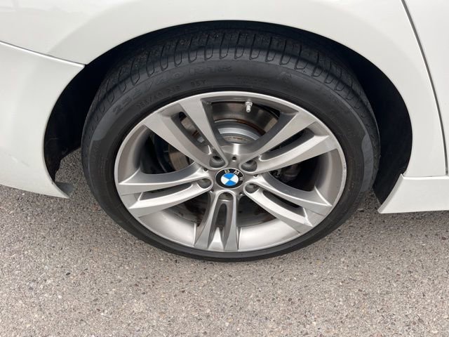 Used 2017 BMW 330i Sedan RWD image 16
