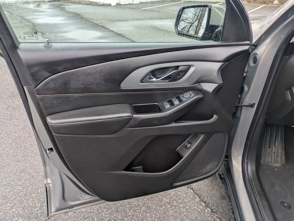 Certified 2019 Chevrolet Traverse LT image 9