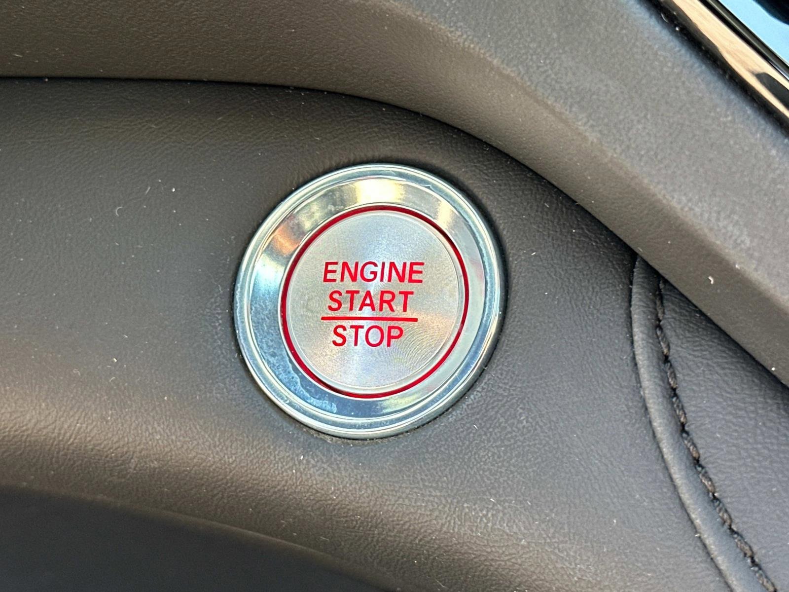 Used 2024 Acura RDX SH-AWD image 15