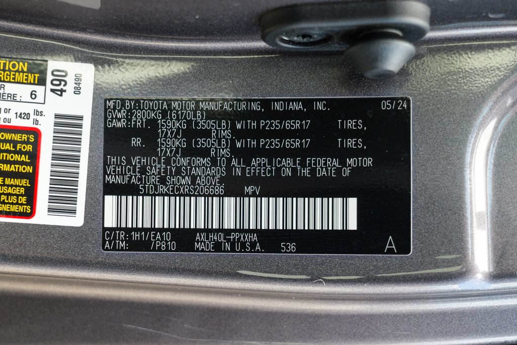 Used 2024 Toyota Sienna XLE w/ XLE Plus Package FWD image 60