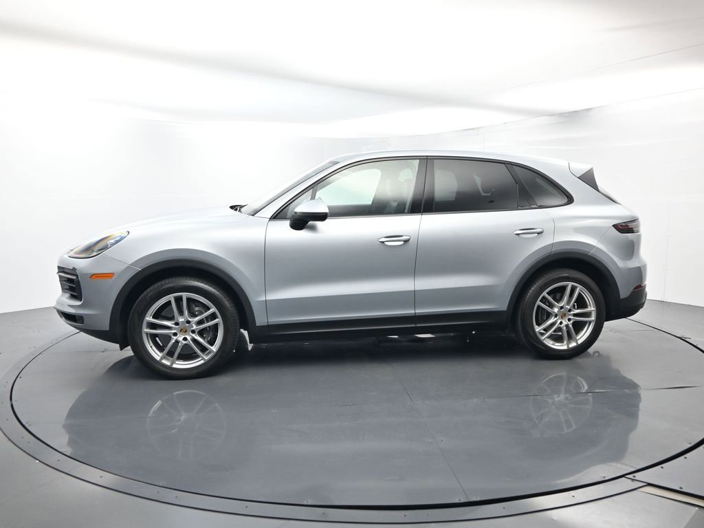 Certified 2023 Porsche Cayenne AWD/4WD image 2