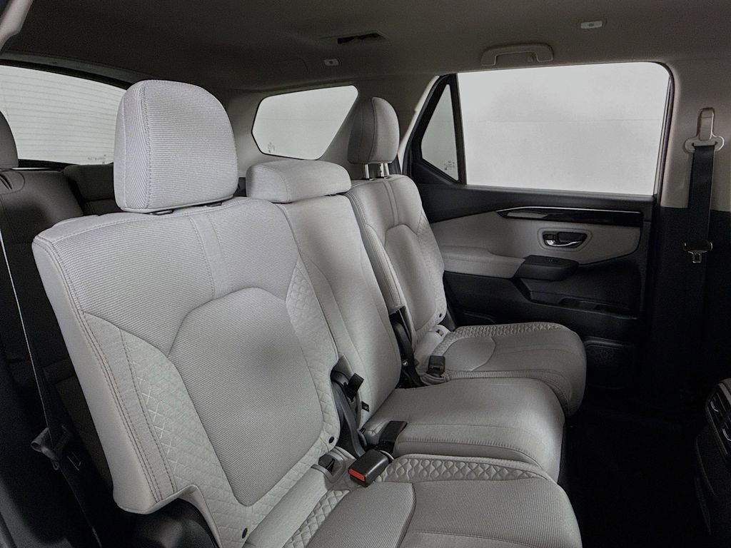 Certified 2023 Honda Pilot LX image 35