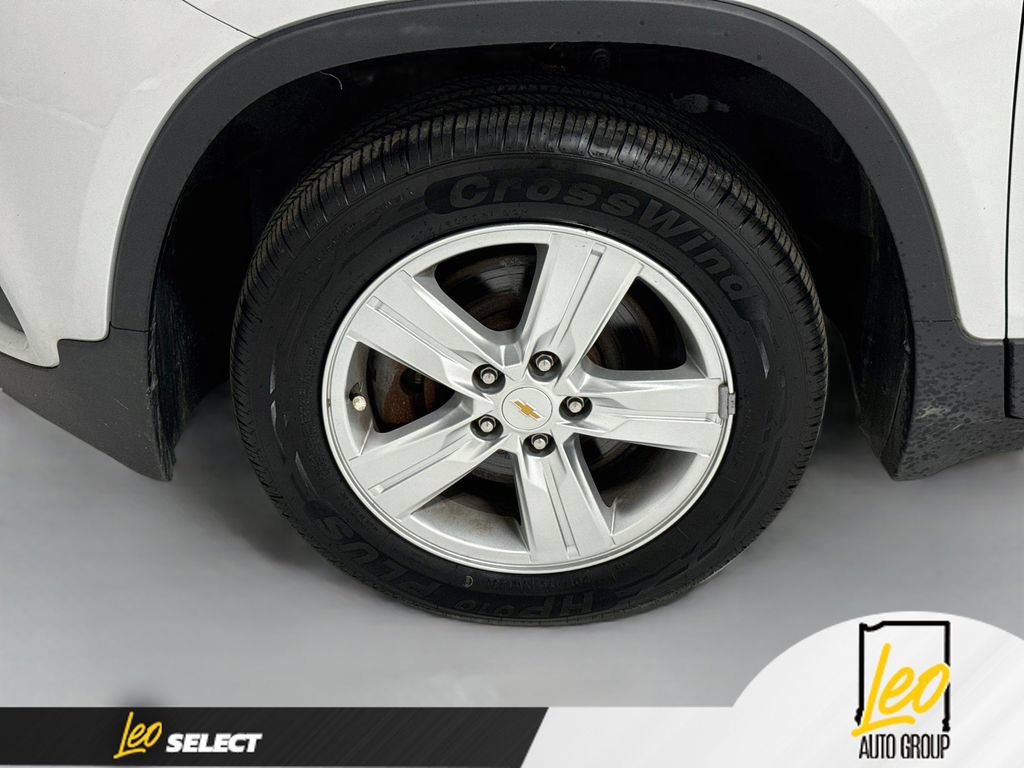 Used 2018 Chevrolet Trax LT w/ LT Convenience Package FWD image 29