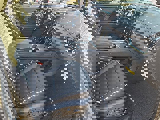 New 2026 GMC Acadia Denali w/ Super Cruise Package image 17