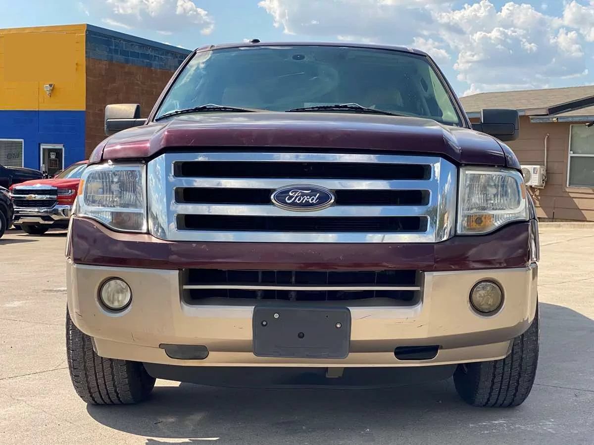 Used 2011 Ford Expedition EL XLT w/ 201A Rapid Spec Order Code RWD image 2