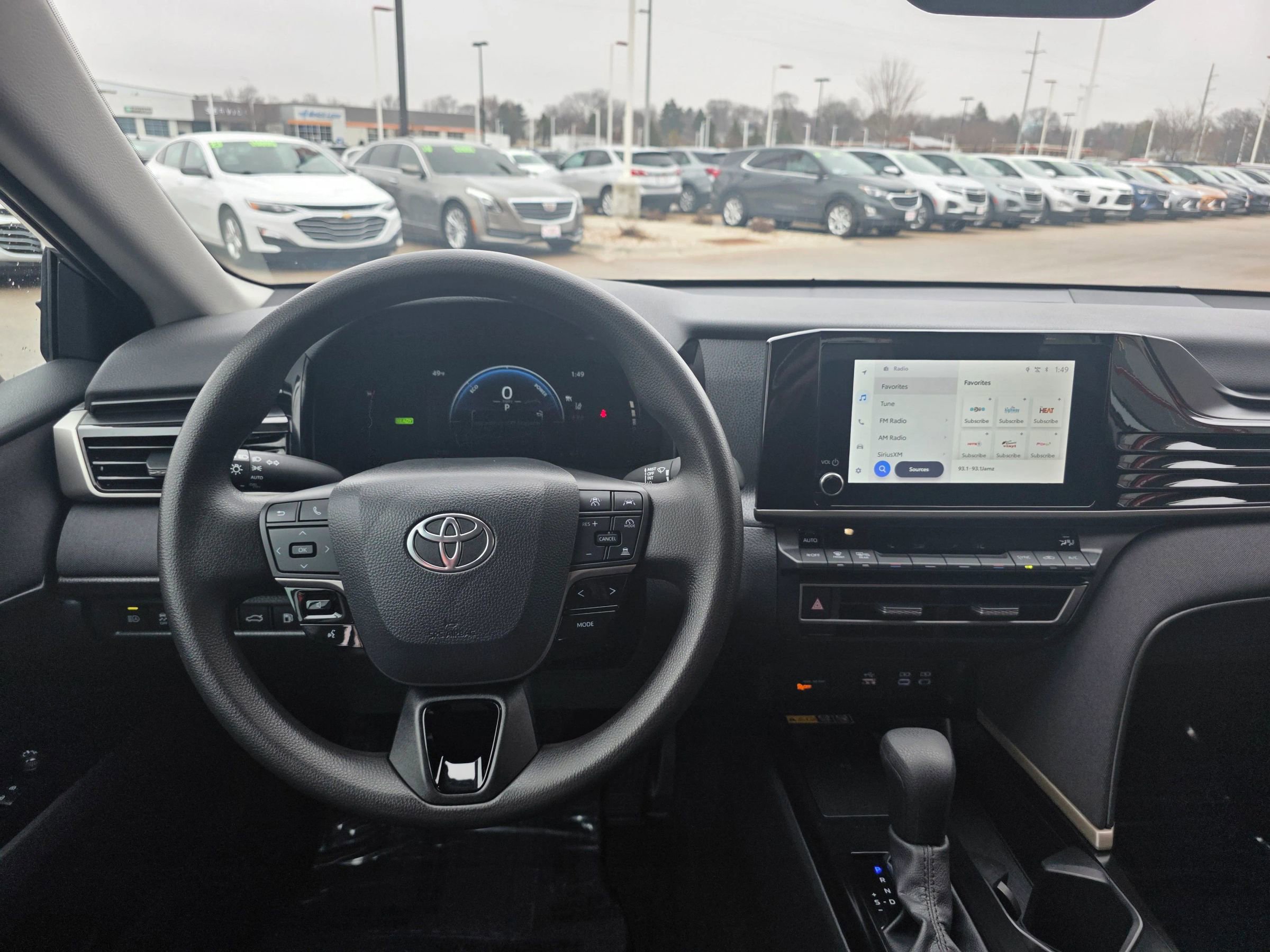 Used 2025 Toyota Camry LE FWD image 11