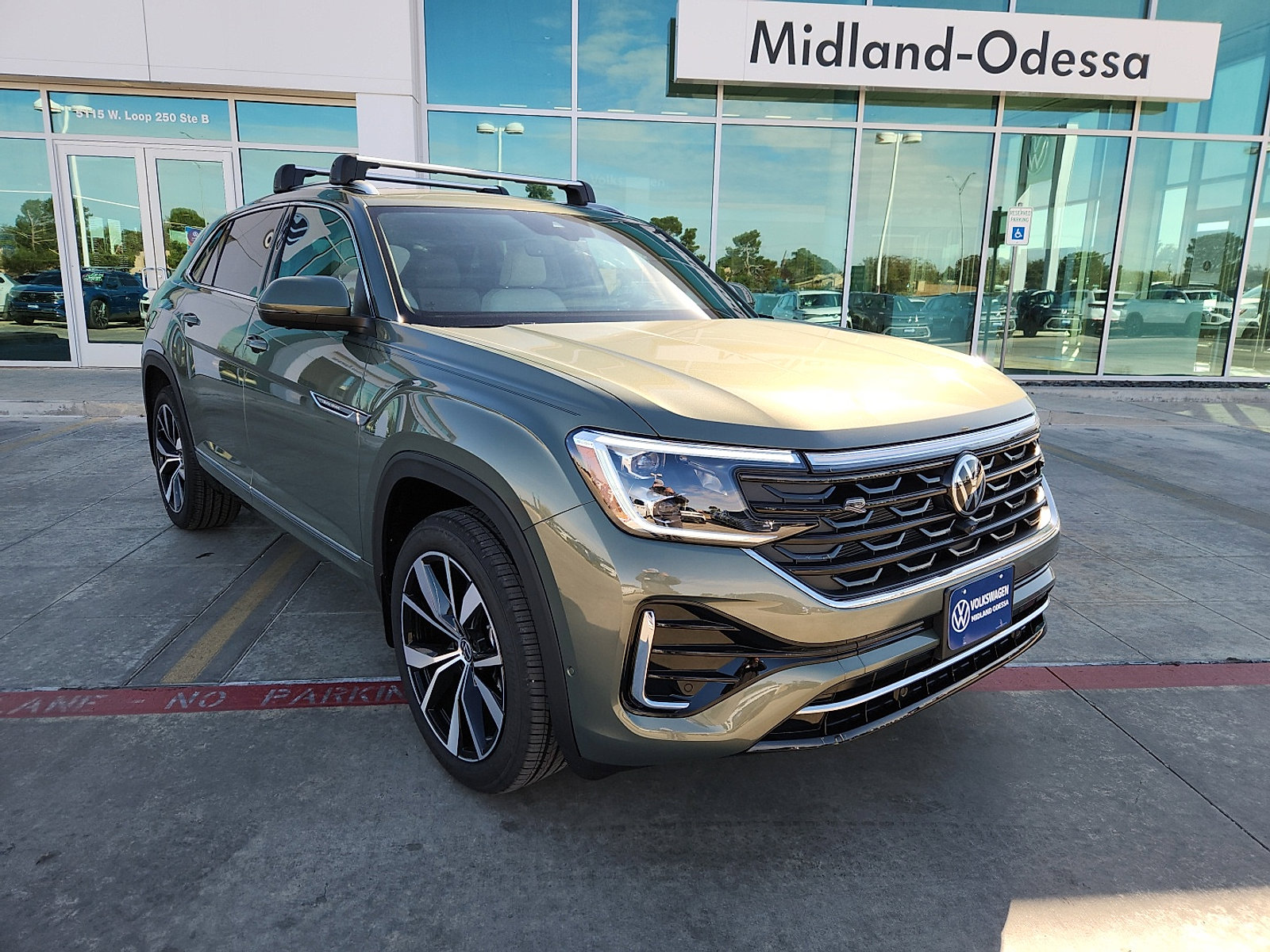 New 2026 Volkswagen Atlas Cross Sport SEL Premium R-Line