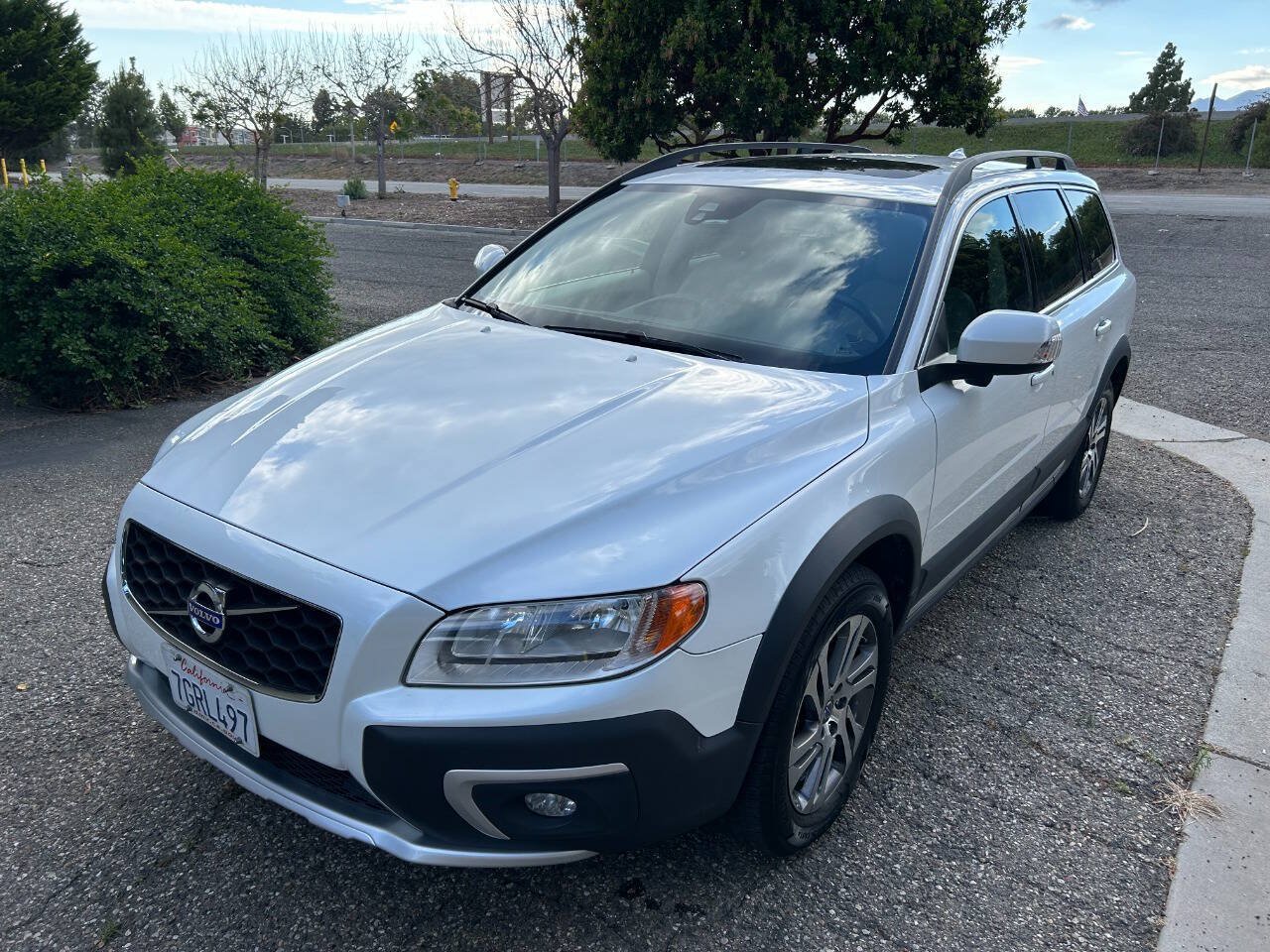 Used 2014 Volvo XC70 3.2 FWD image 3