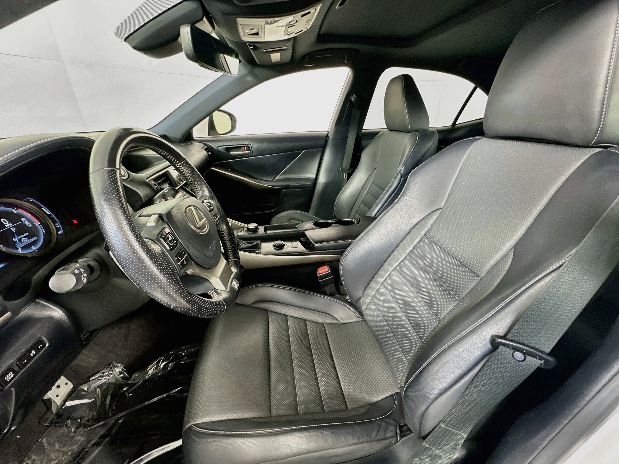 Used 2020 Lexus IS 300 F Sport w/ F Sport Package RWD image 20