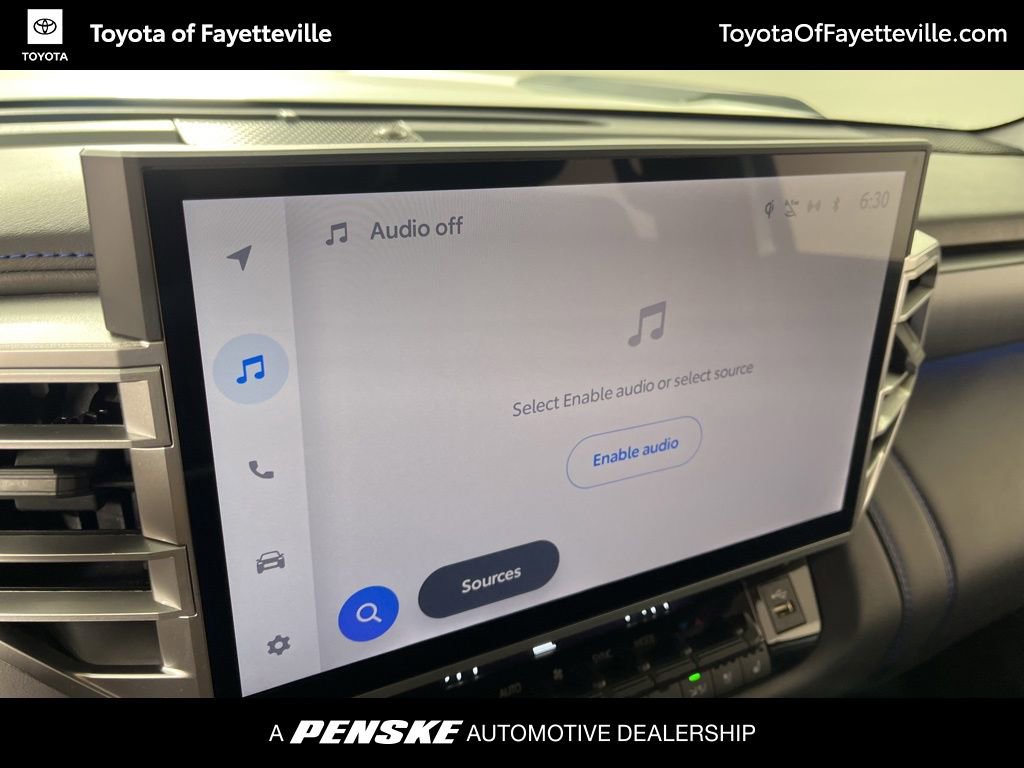 Used 2022 Toyota Tundra Platinum AWD/4WD image 31