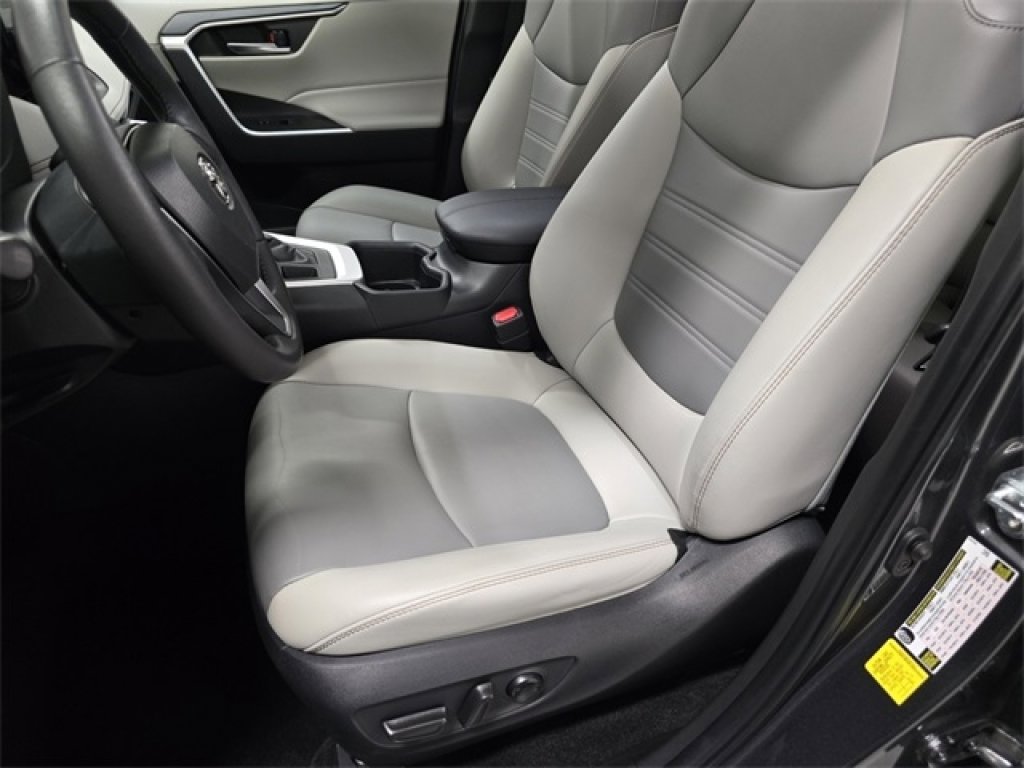 Certified 2024 Toyota RAV4 XLE Premium image 27