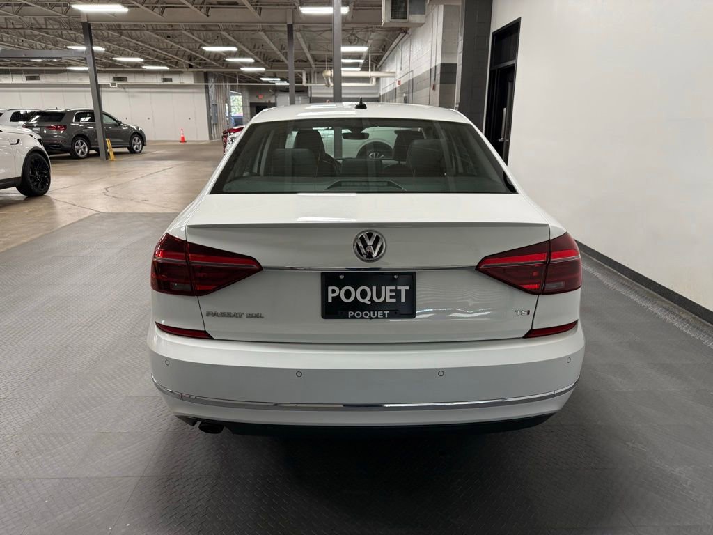 Used 2017 Volkswagen Passat 1.8T SEL Premium FWD image 5