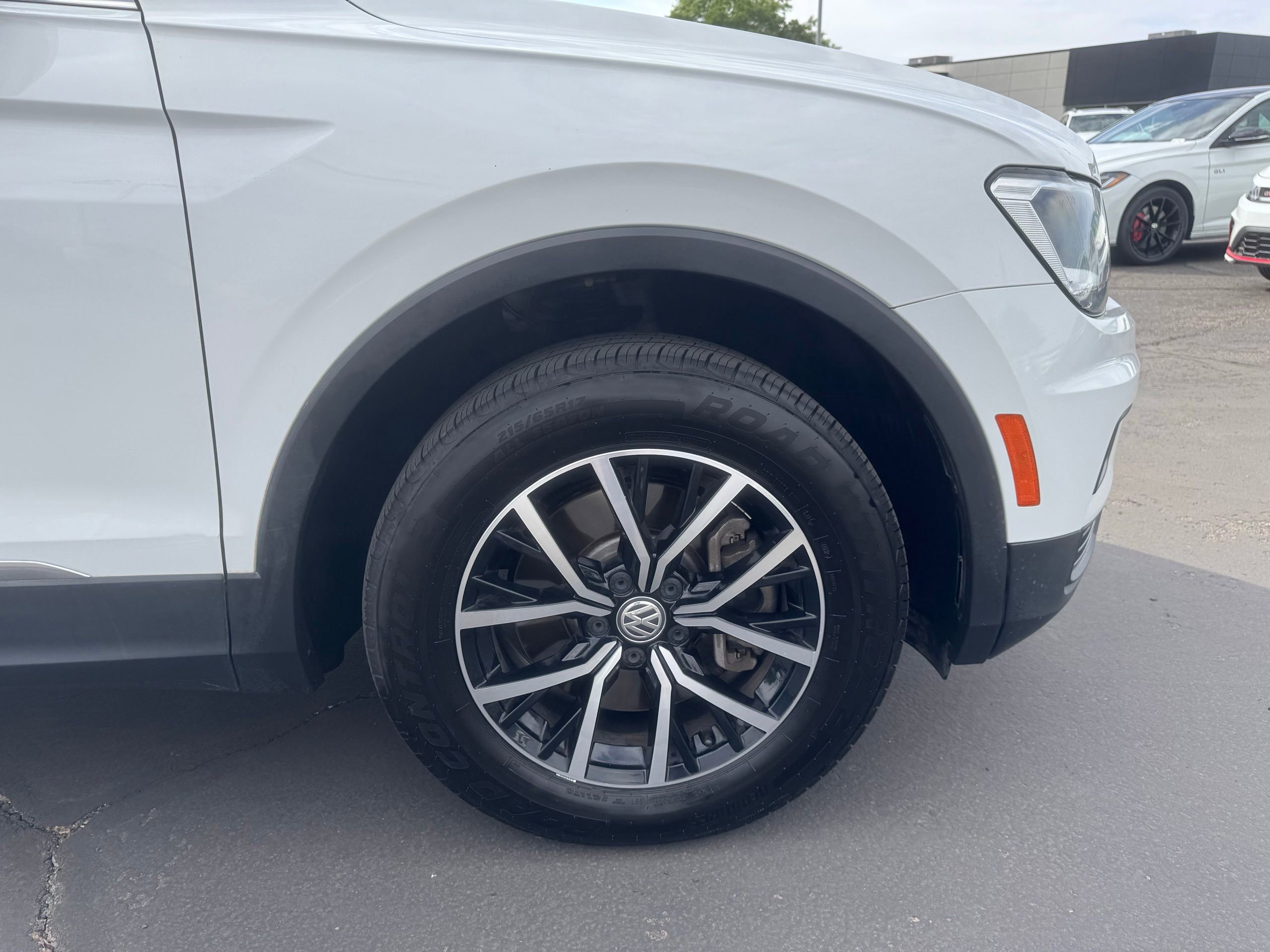 Used 2021 Volkswagen Tiguan SE AWD/4WD image 13