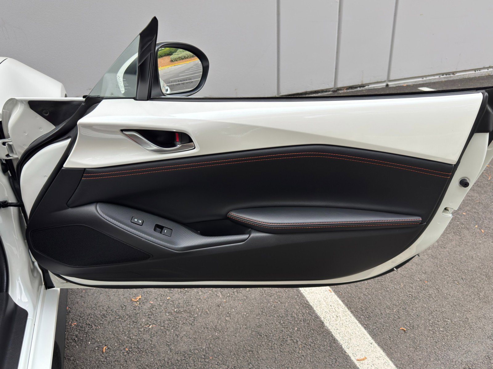 Used 2022 MAZDA MX-5 Miata Grand Touring w/ Appearance Package image 36