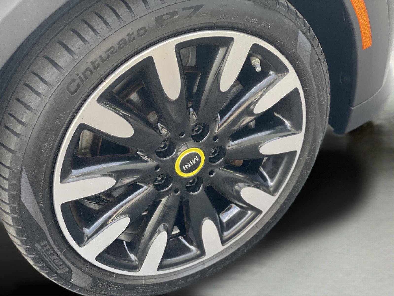 Used 2024 MINI Cooper SE FWD image 12