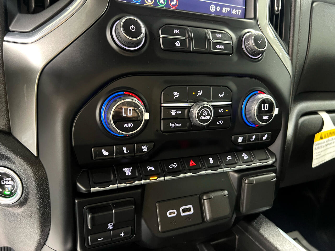 Used 2022 Chevrolet Silverado 3500 LTZ image 23