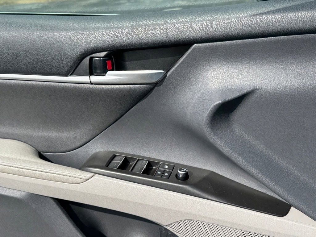 Certified 2023 Toyota Camry XLE FWD image 19
