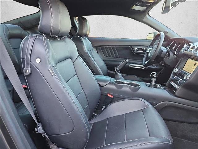 Used 2017 Ford Mustang GT Premium w/ GT Performance Package RWD image 16