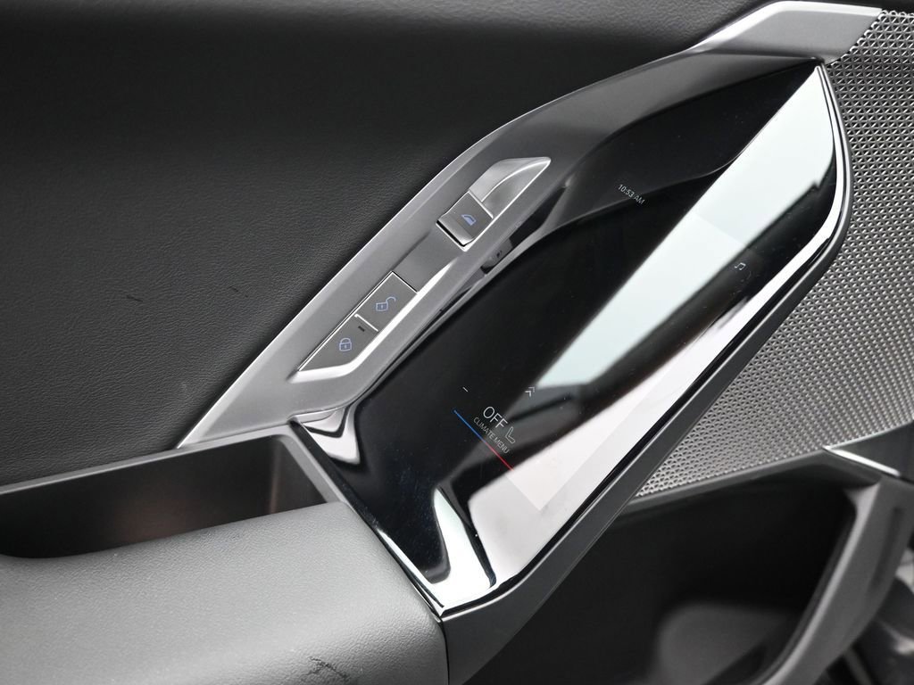 Used 2025 BMW 740i image 22