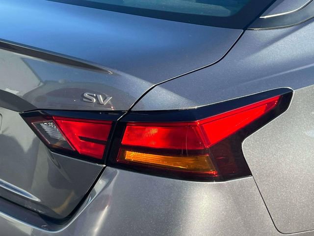 Used 2023 Nissan Altima 2.5 SV FWD image 12