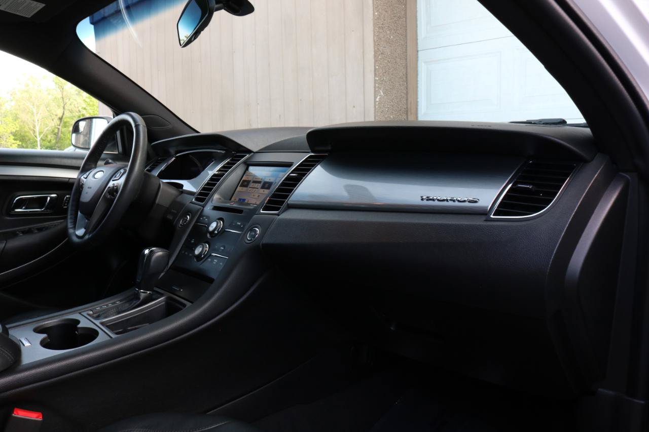 Used 2019 Ford Taurus SEL w/ Equipment Group 201A FWD image 46