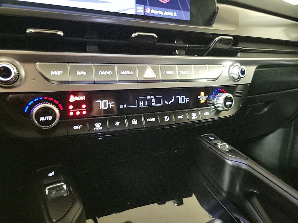 Used 2025 Kia Telluride S image 21