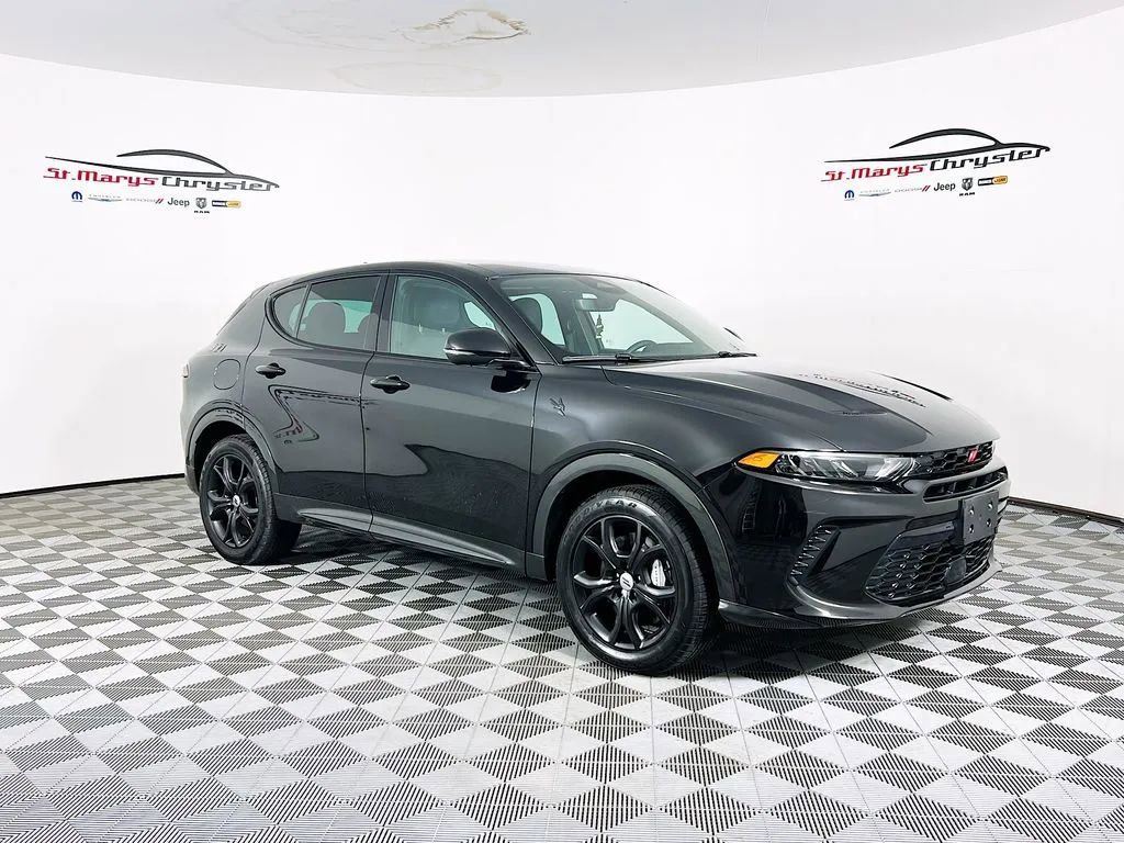 Used 2024 Dodge Hornet R/T Plus w/ R/T Blacktop Package image 1