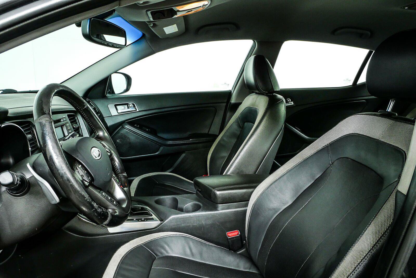 Used 2011 Kia Optima SX FWD image 5