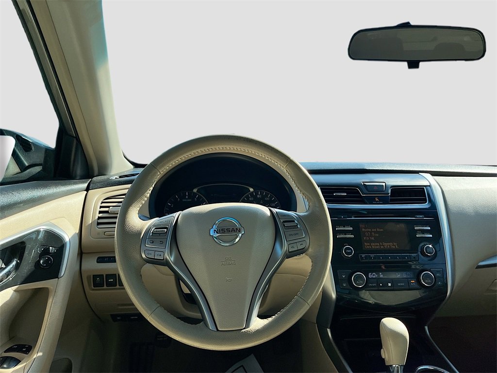 Used 2013 Nissan Altima 2.5 SV image 20
