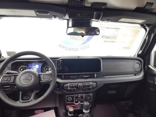 New 2025 Jeep Wrangler Unlimited Rubicon AWD/4WD image 13