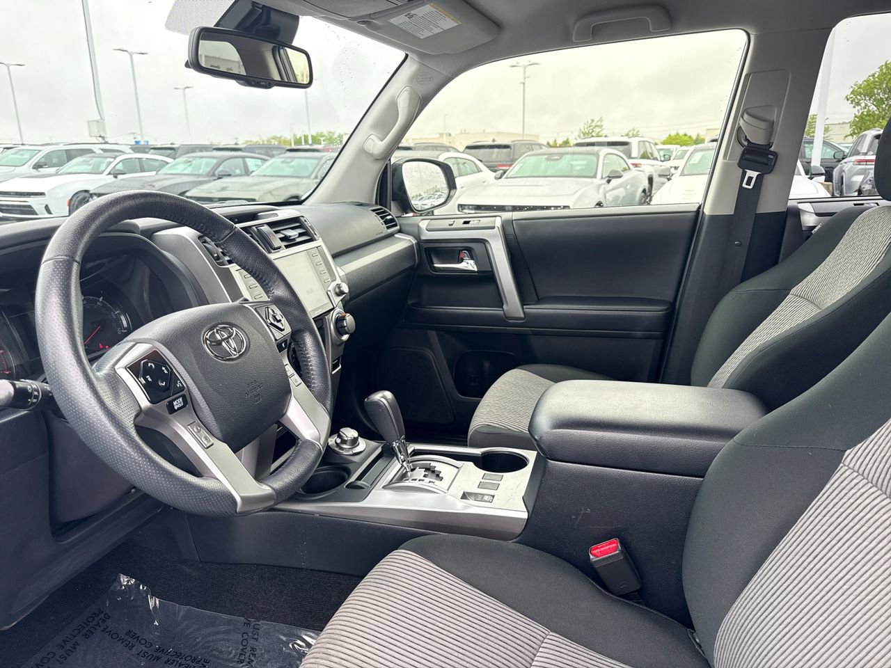 Used 2023 Toyota 4Runner SR5 AWD/4WD image 12