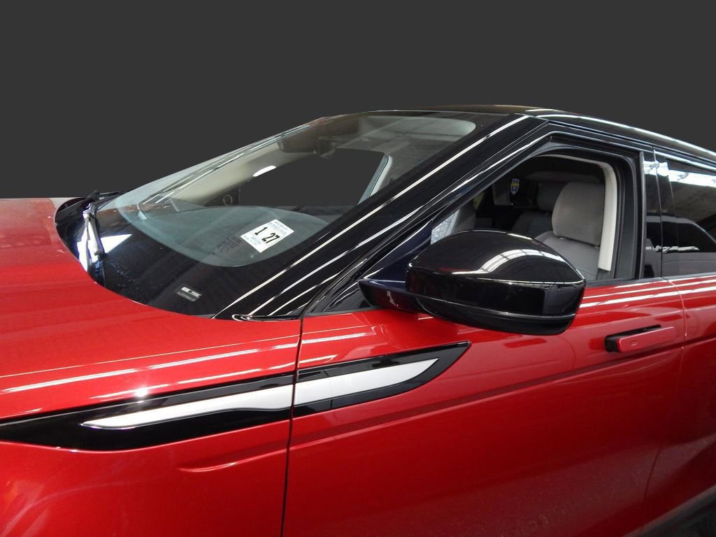Used 2022 Land Rover Range Rover Evoque SE image 11