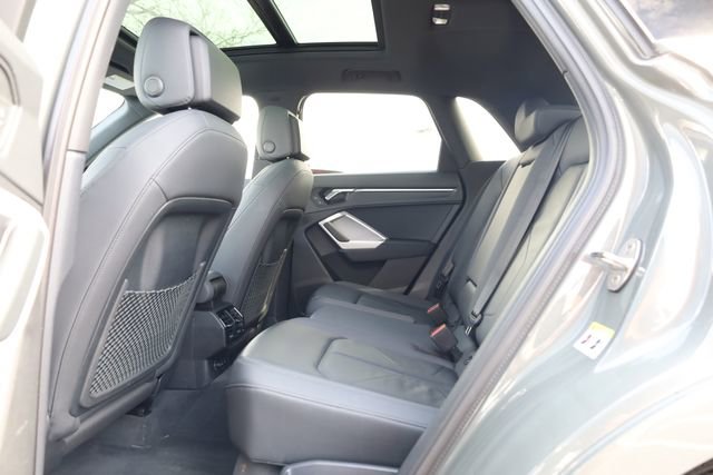 Used 2023 Audi Q3 2.0T Premium Plus w/ Premium Plus Package image 25