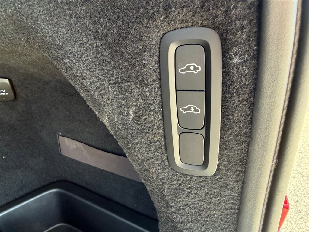 Used 2016 Volvo XC90 T6 Inscription AWD/4WD image 21
