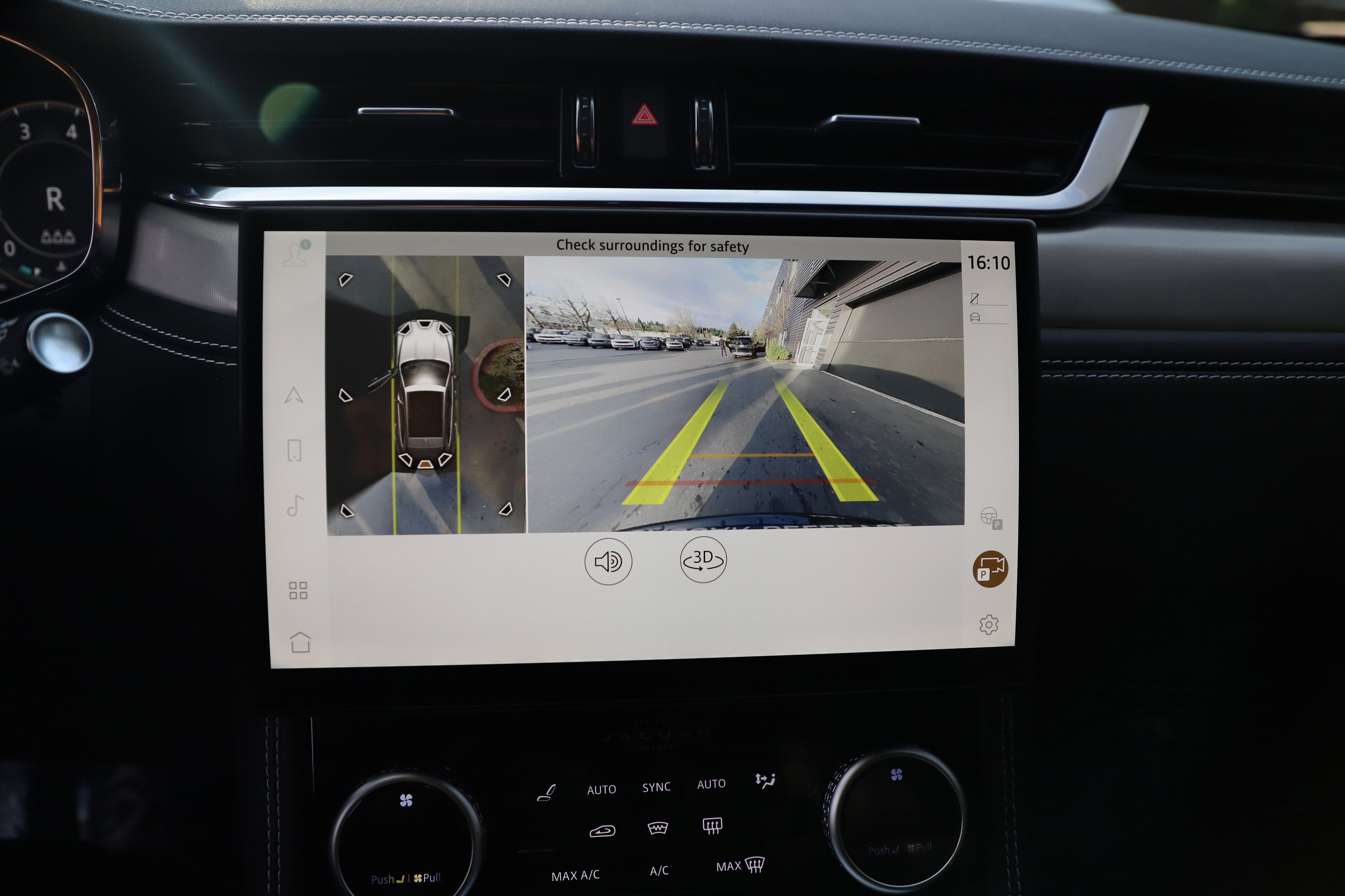 New 2026 Jaguar F-PACE R-Dynamic S image 21