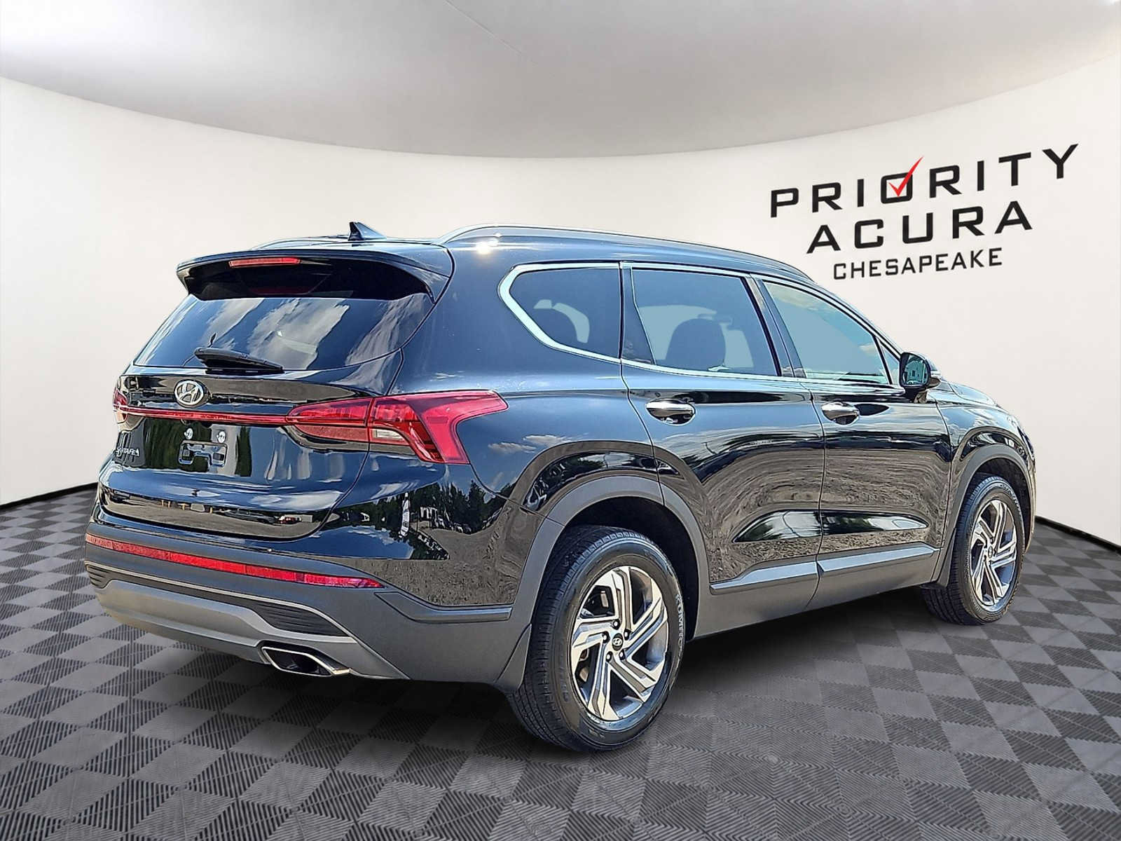 Used 2023 Hyundai Santa Fe SEL FWD image 4