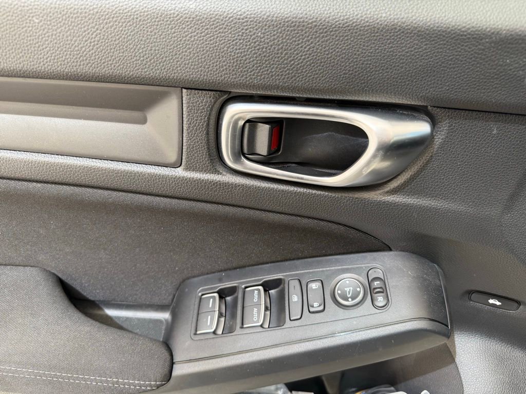 Used 2024 Honda Civic LX image 9