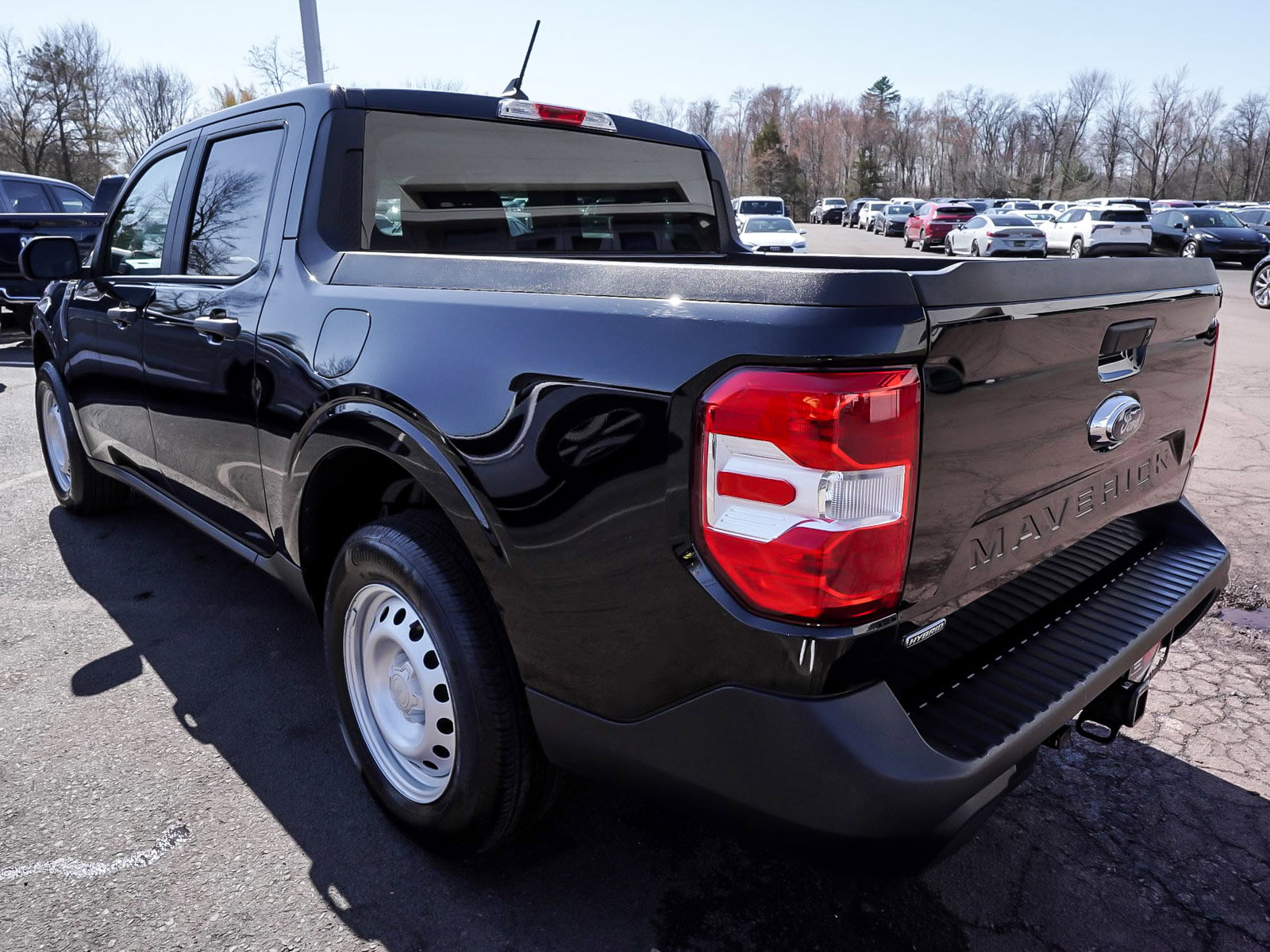 Used 2024 Ford Maverick XL image 4