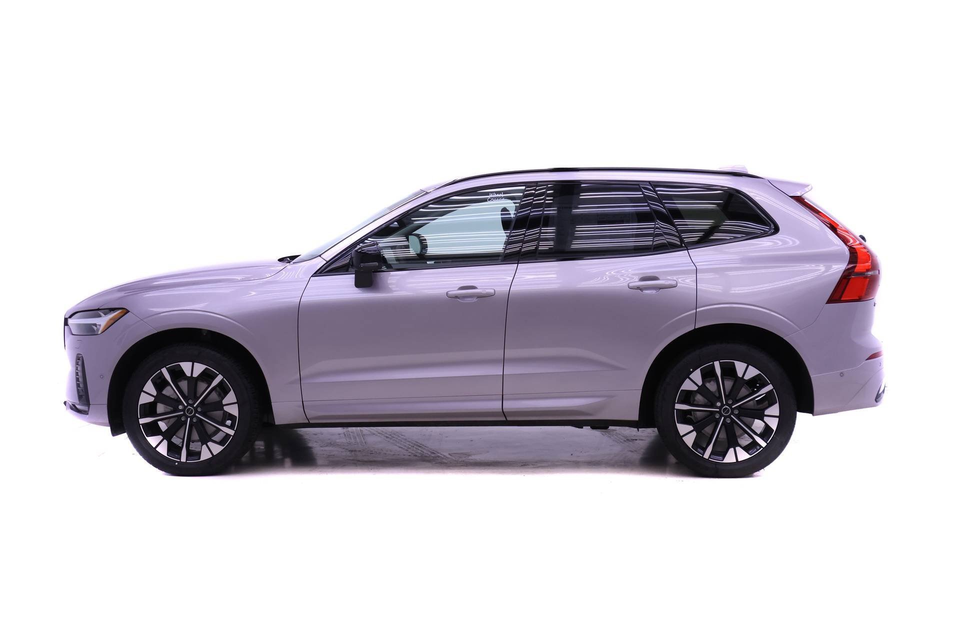 New 2026 Volvo XC60 B5 Plus w/ Protection Package Premier image 3