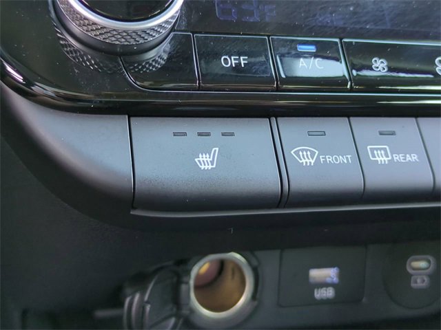 Used 2024 Hyundai Elantra SEL w/ Convenience Package image 21