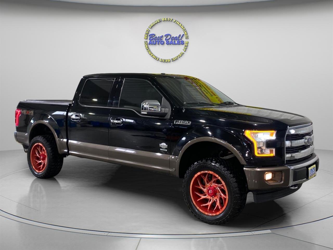 Used 2017 Ford F150 King Ranch w/ Equipment Group 601A Luxury AWD/4WD image 7