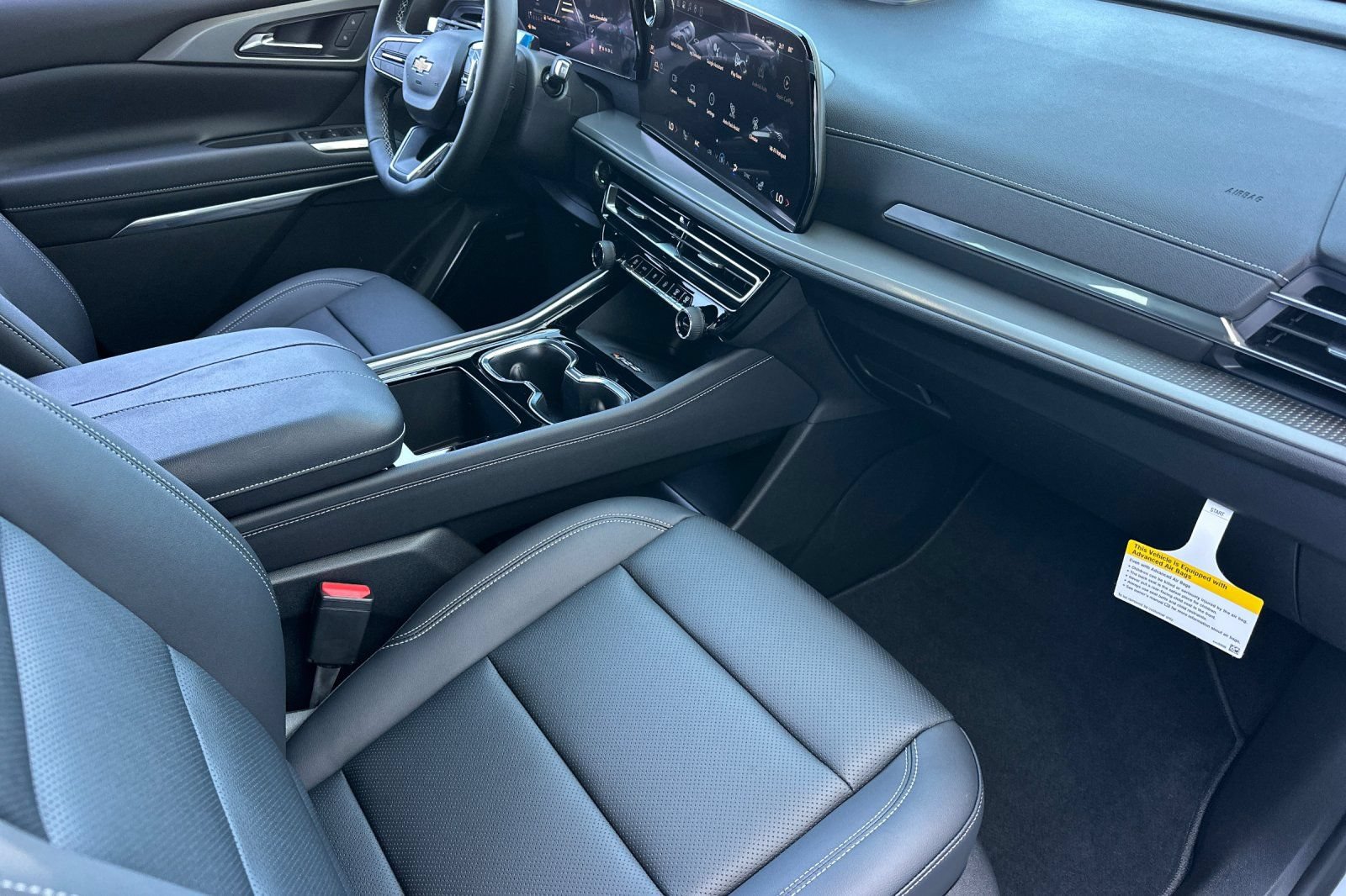 New 2026 Chevrolet Traverse LT w/ Enhanced Driving Package FWD image 17
