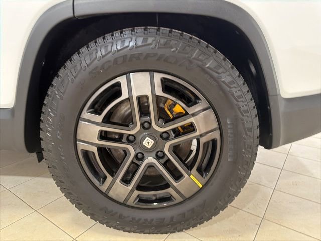 Used 2023 Rivian R1S Adventure AWD/4WD image 29