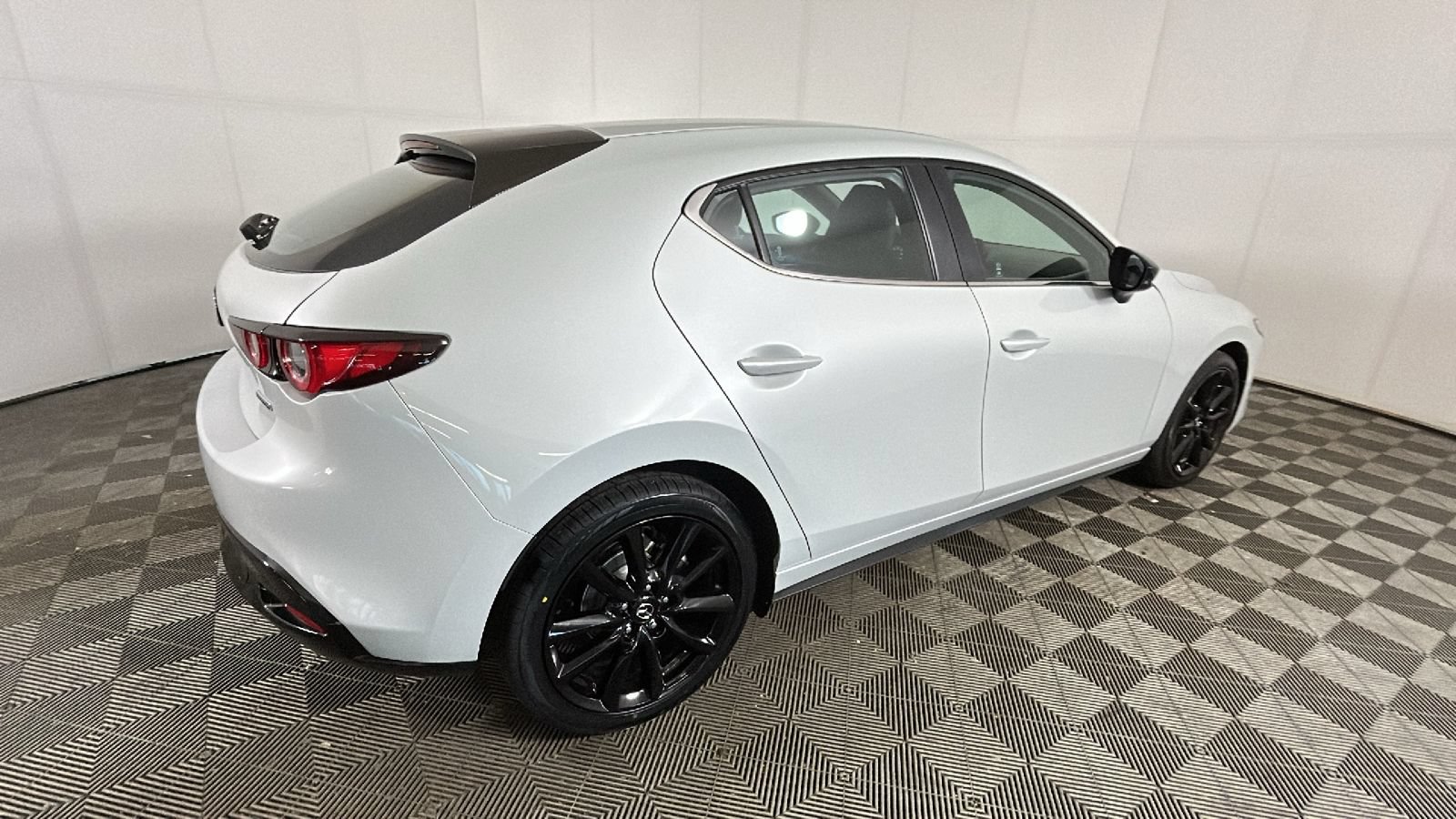 Used 2025 MAZDA MAZDA3 s Sport FWD image 3