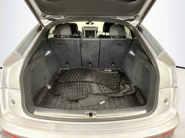 Used 2022 Audi Q5 2.0T Premium w/ Convenience Package AWD/4WD image 26