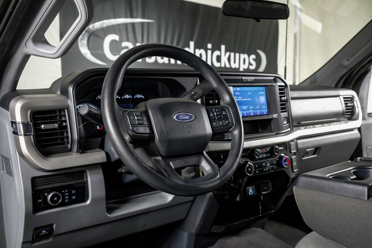 Used 2025 Ford F350 XLT image 16